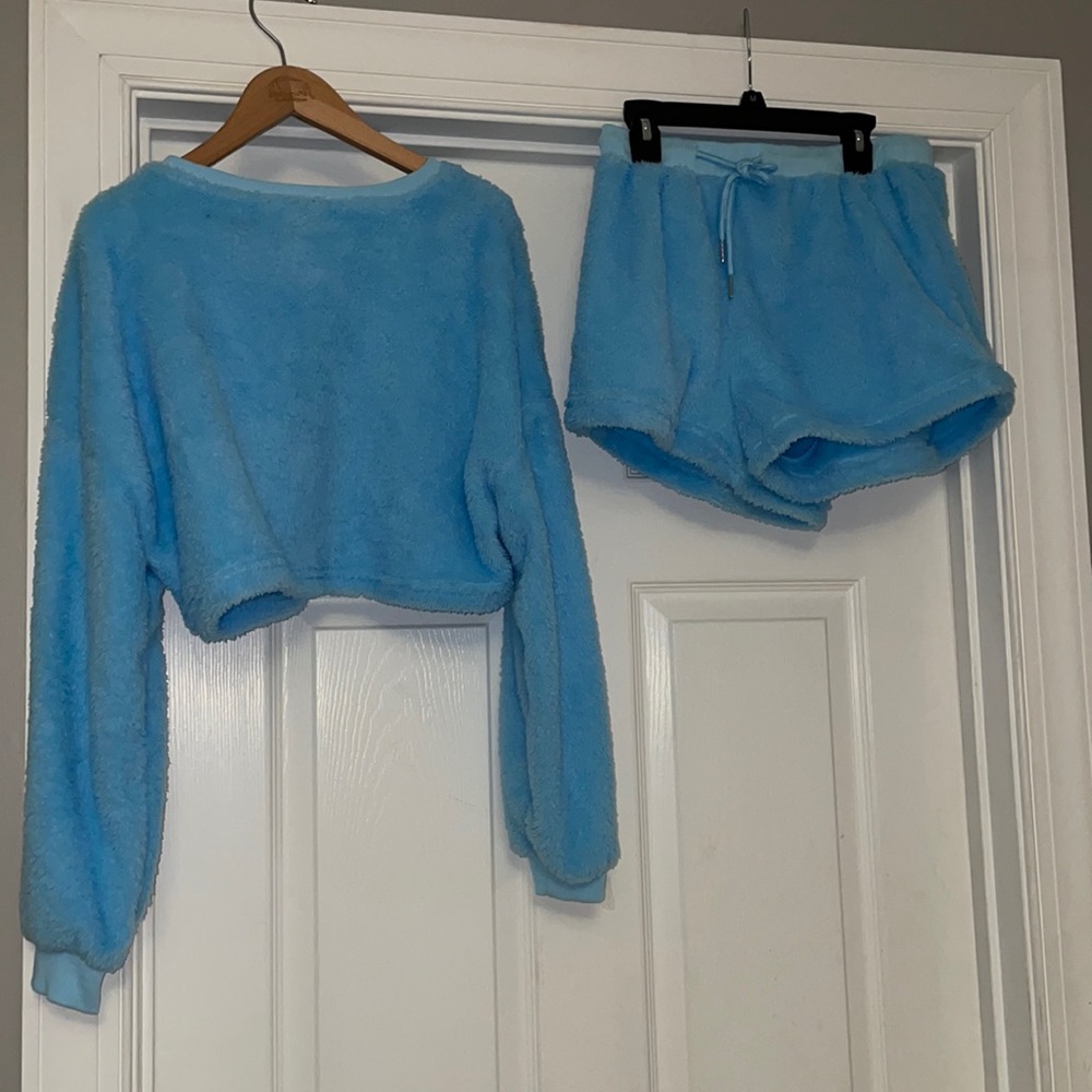 Fuzzy Cropped Matching Set - image 1